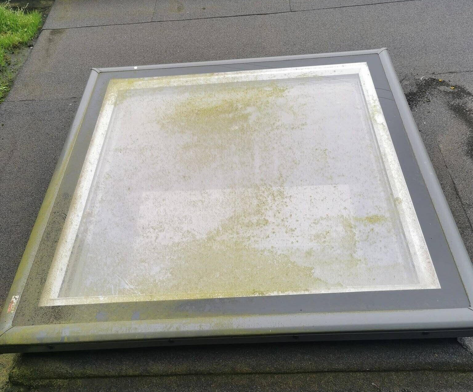 Before professional window cleaning